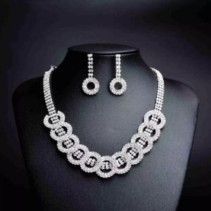 Circle Necklace Set